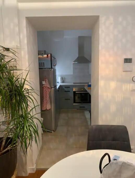 Appartement Calme Centre-Ville. Dieppe Eksteriør bilde
